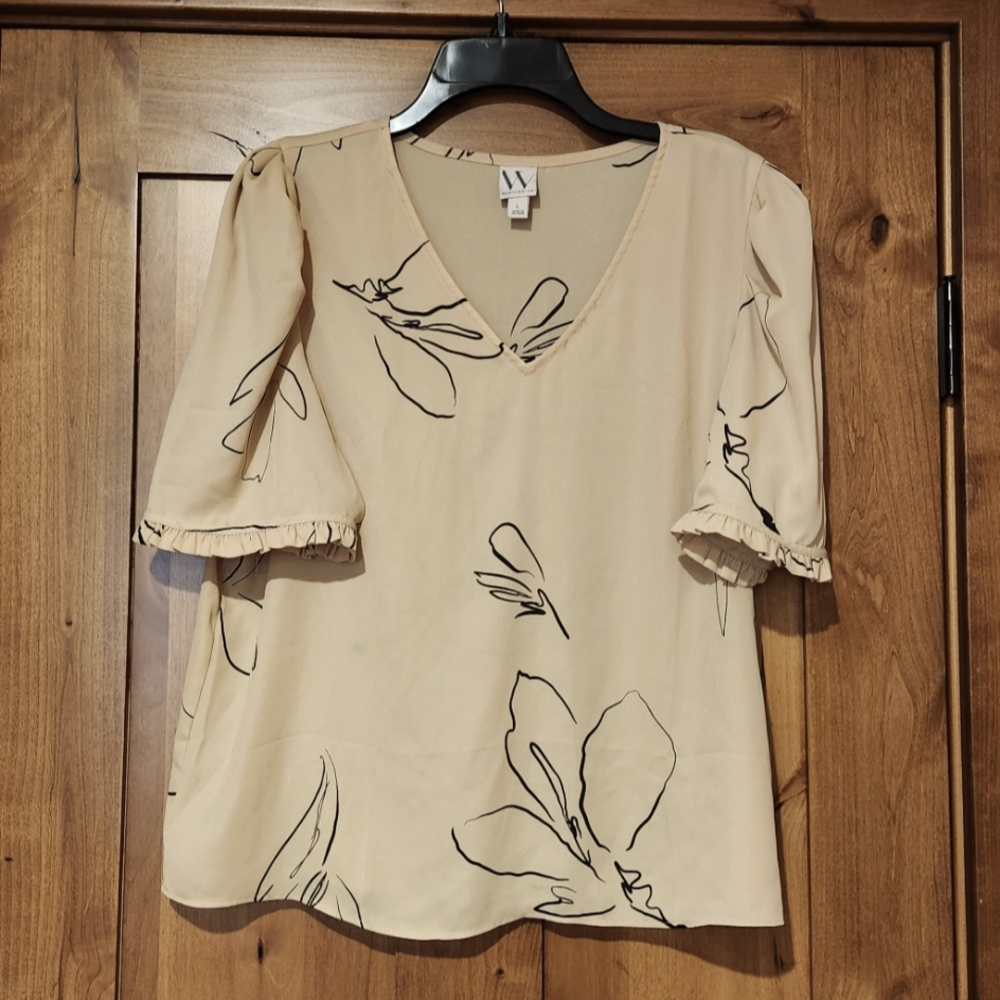 ⬇️🧨NWOT Worthington Top